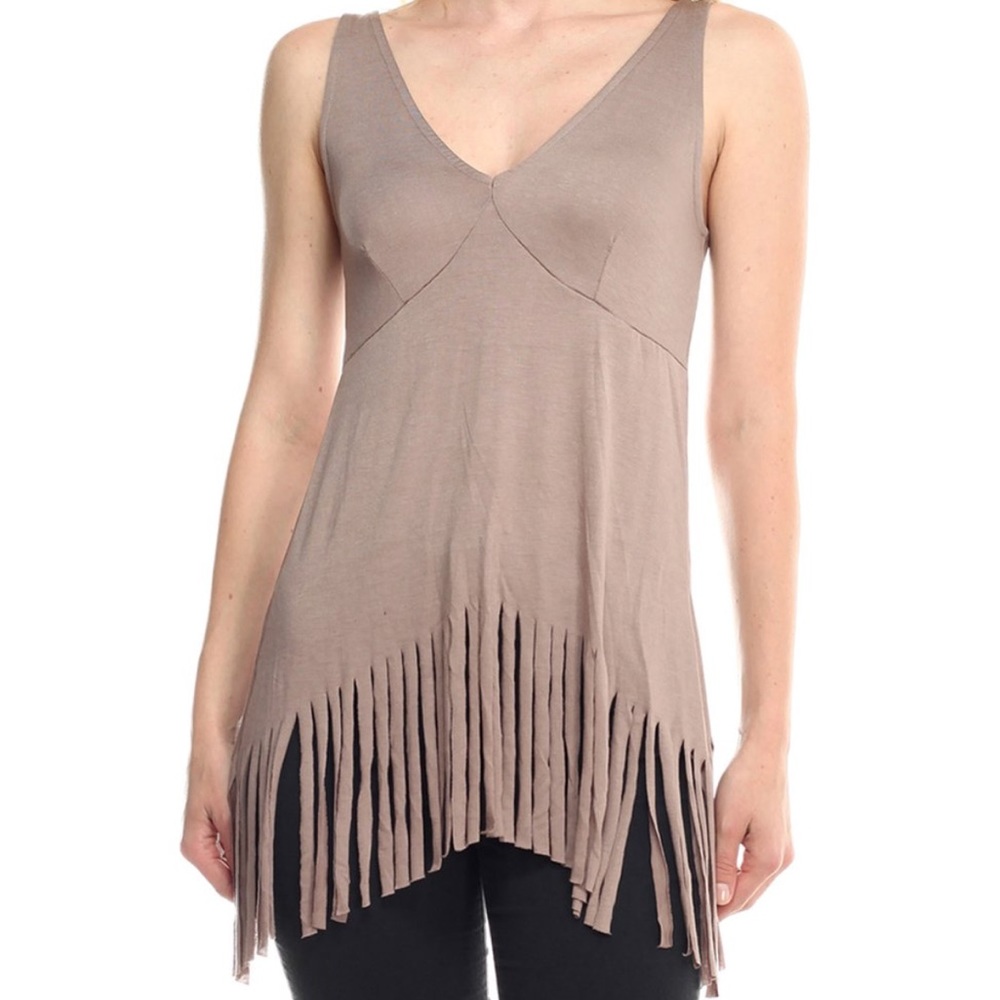 M O C H A  Fridge V-Neck  T A N K